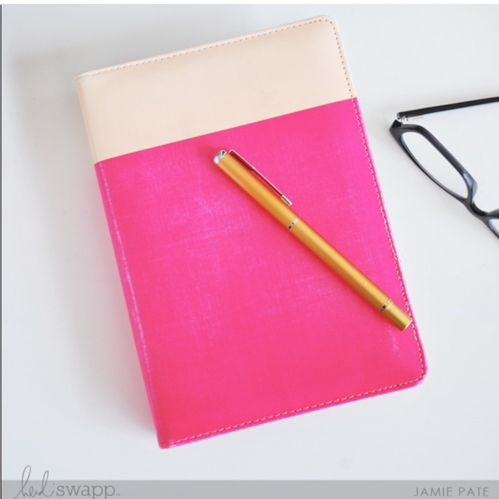 Heidi Swapp Pink Memory Planner